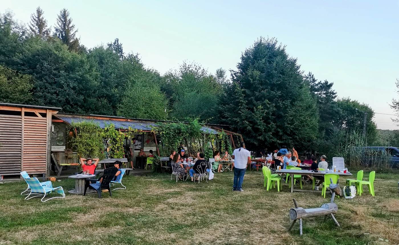 La maison d'accueil, le jardin