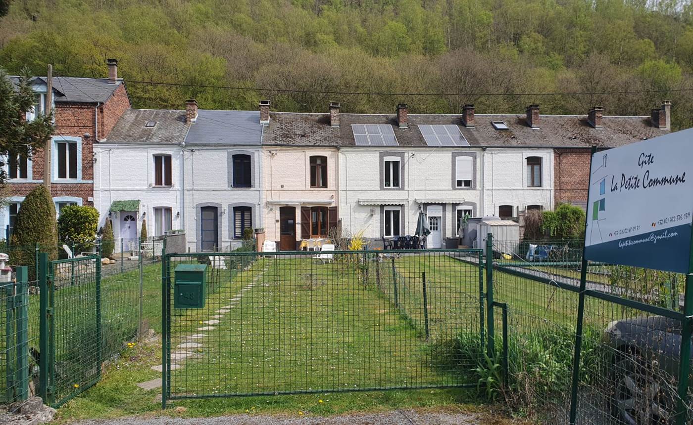 Entrée - Jardin - Parking