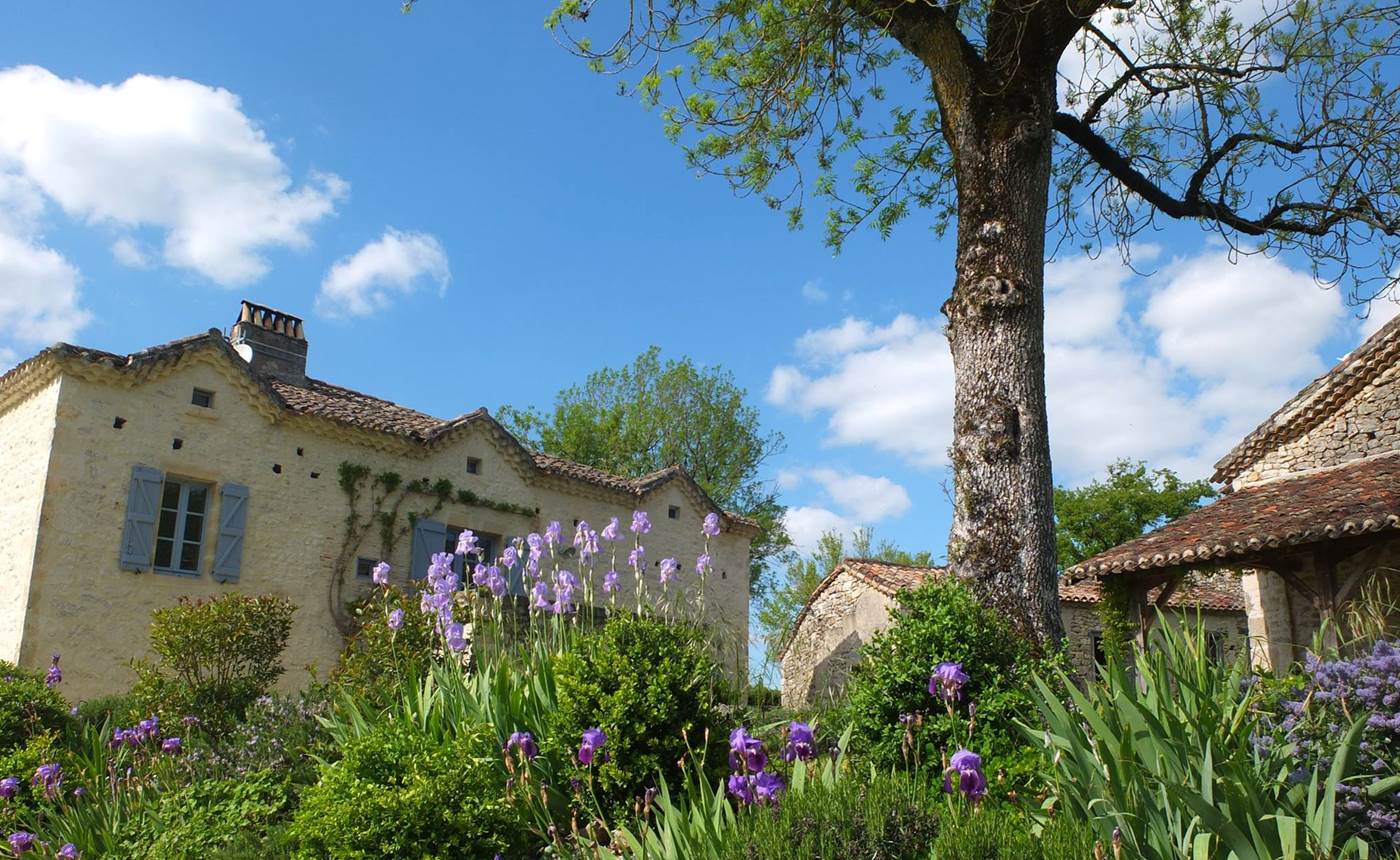 le gite, vu depuis la piscine