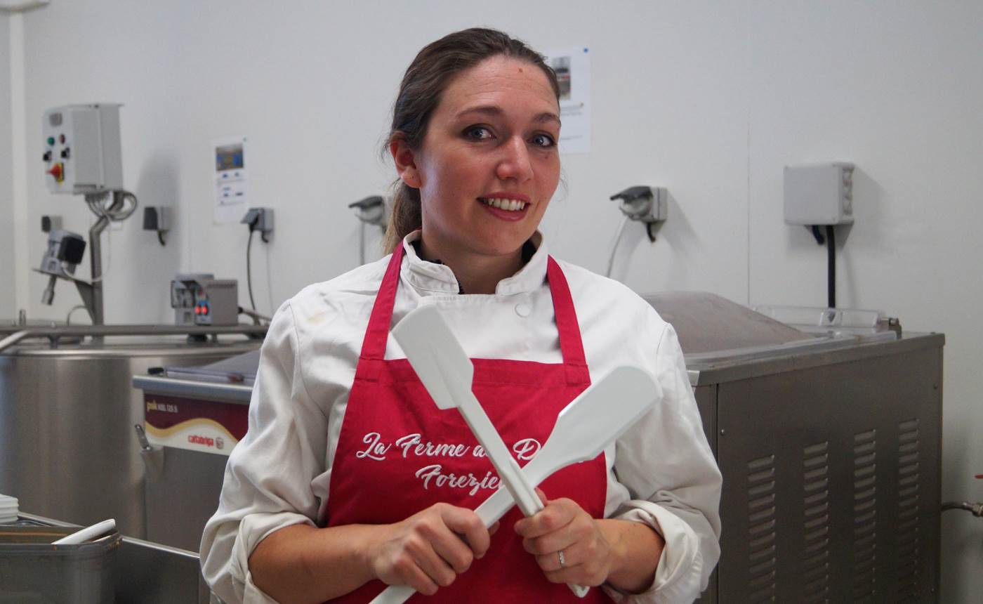 Julie_-_Ferme_des_delices-Anne-Sophie_CHARBONNIER___OT_Forez-Est-34353