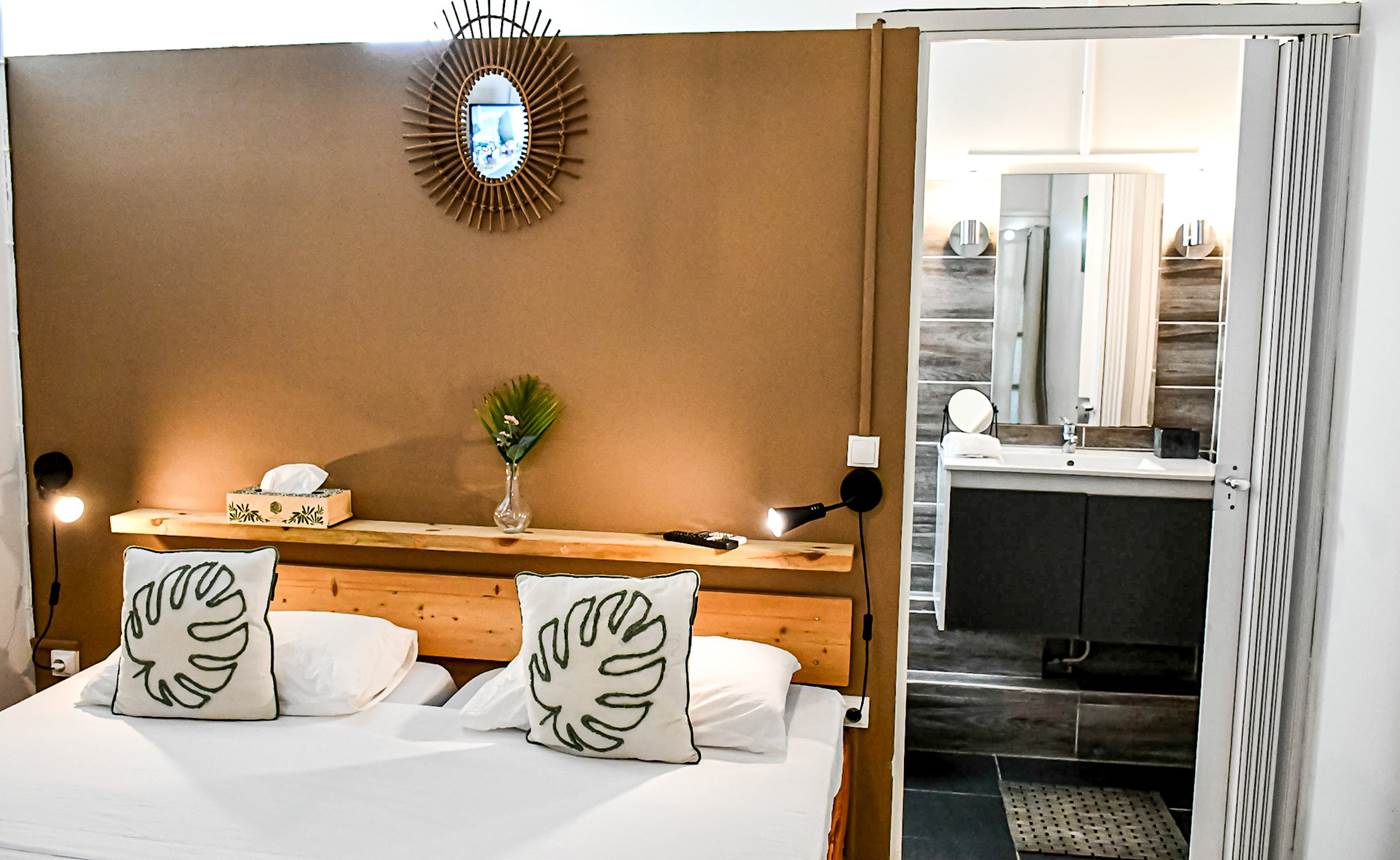 CHAMBRE HOTEL DESIRADE