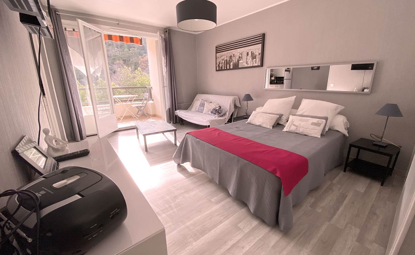 240-remy-lit-fenetre-1