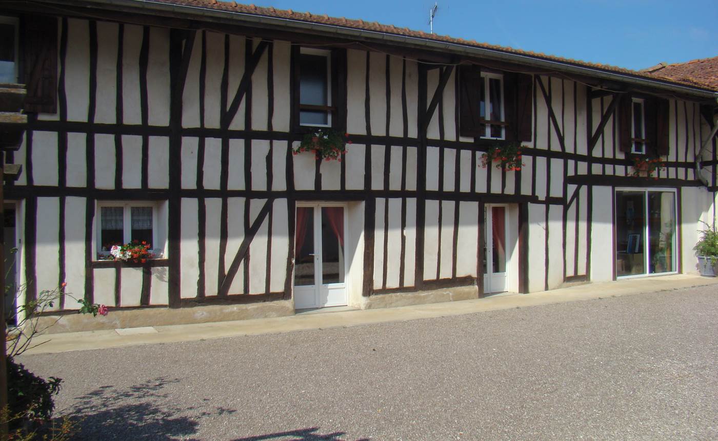 LA-SENTE-DES-VIGNES-LE-GITE