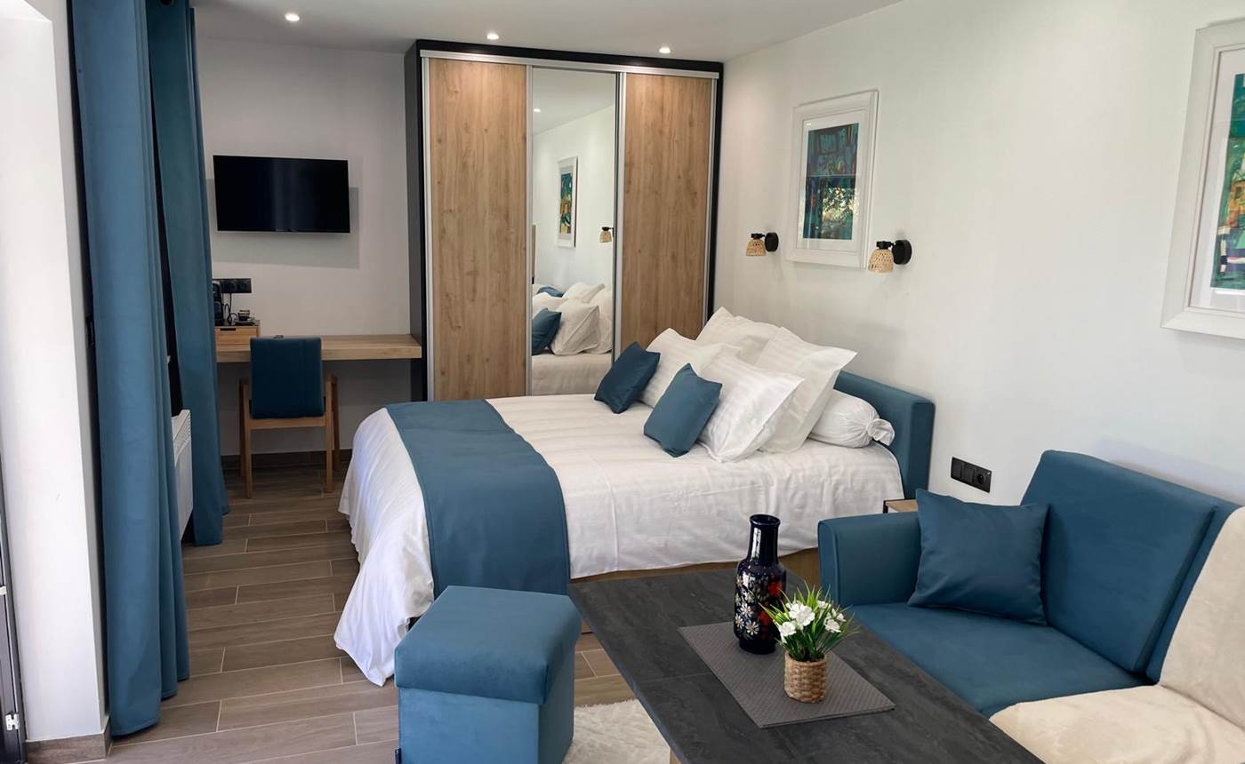 9afd79b0-b961-4cab-9d69-ae4679b2b5d5