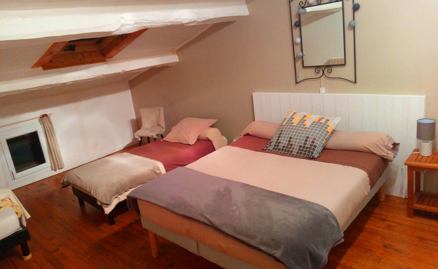 AUBERGE DE MIÉLANDRE - Chambre de Coucourdet - Lit Double et lit simple