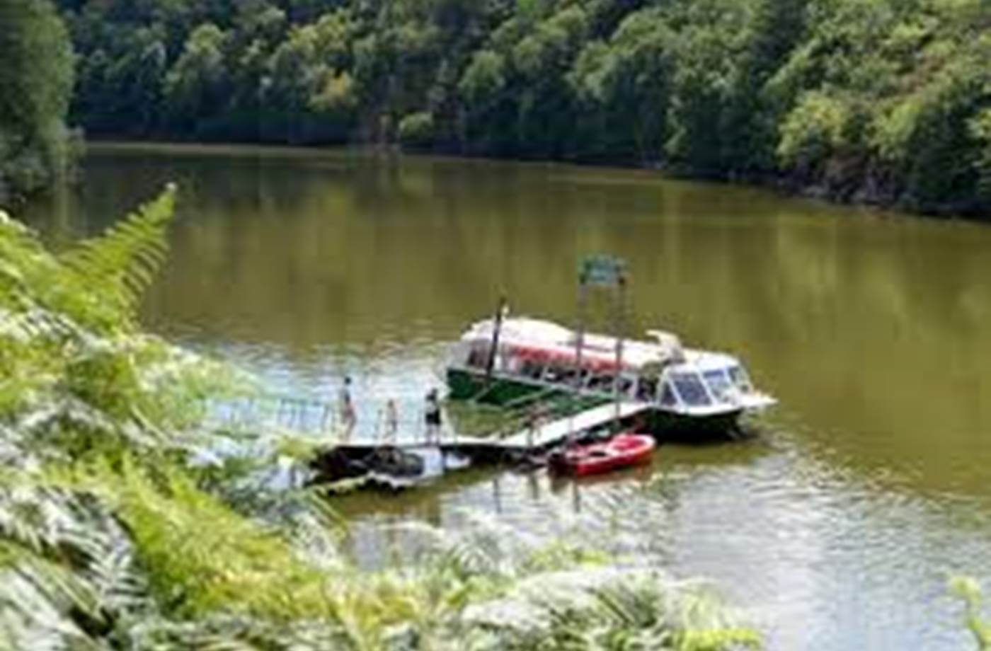 Lac de Crozant en bateau