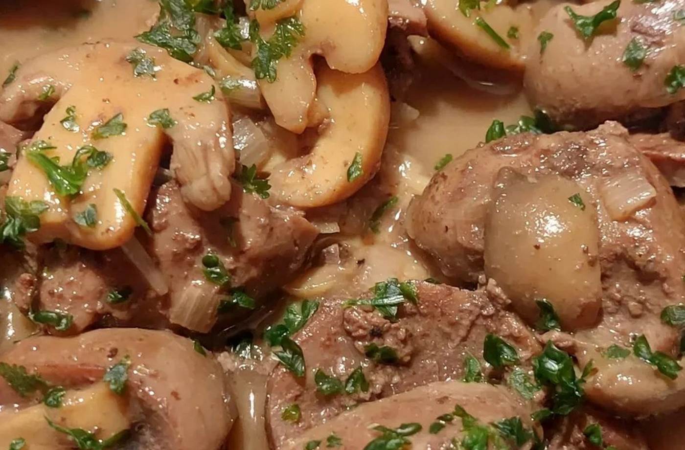 Les rognons de boeuf sauce moutardée