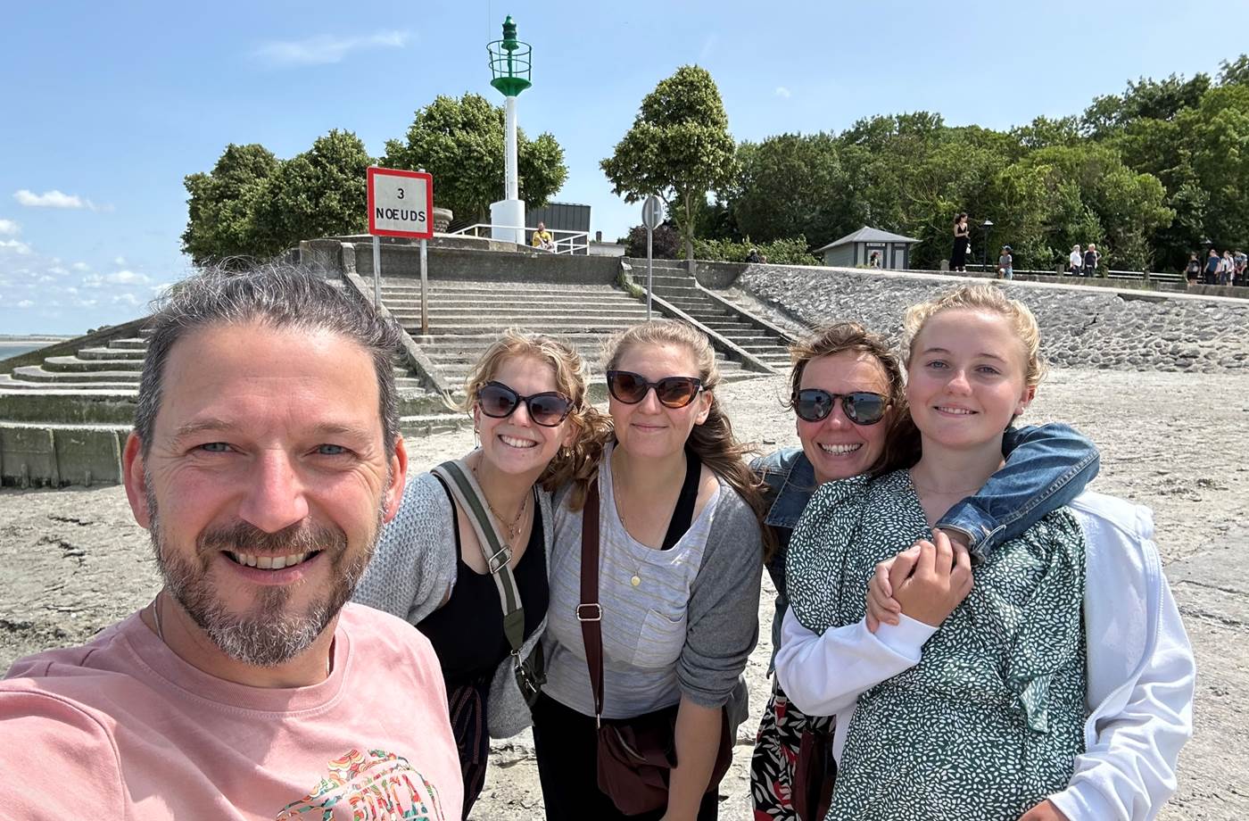 (c) Au Presbytere de Saigneville