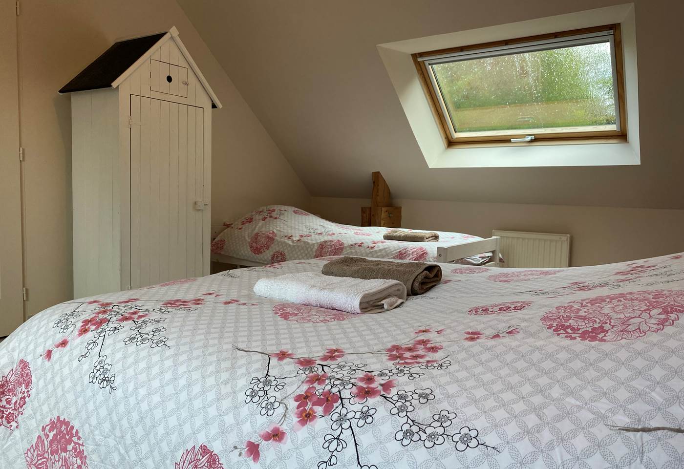 Chambre #4 Etage - 20 m², 3 lits, 4 personnes