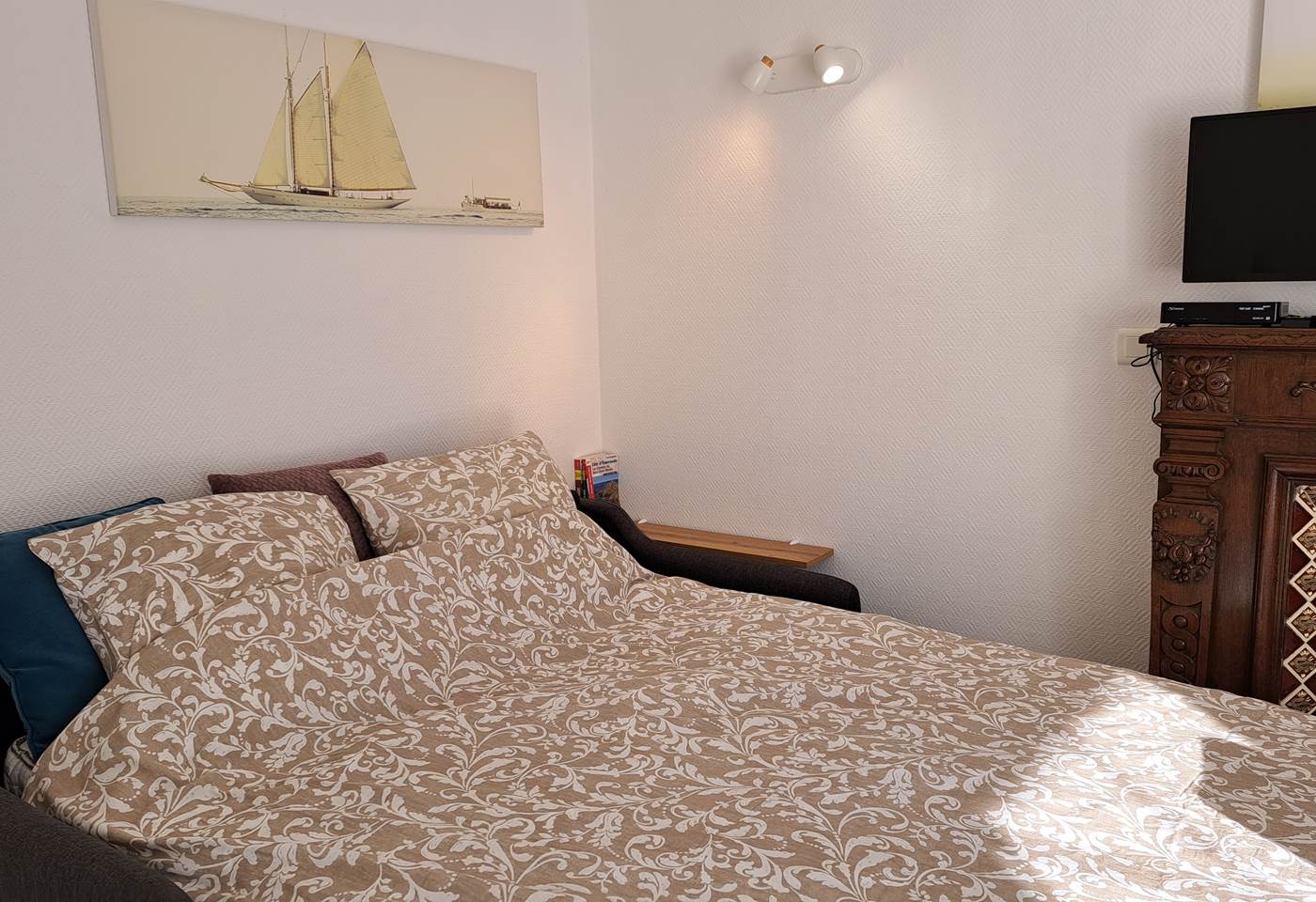 Clos de la Fontaine , canapé lit (140cm) à système rapide