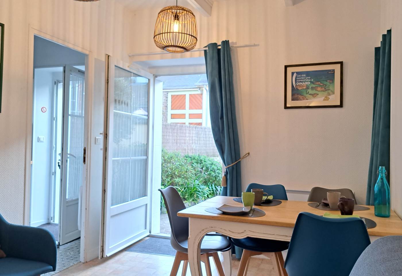 Dinard Clos de la Fontaine coin repas du 4
