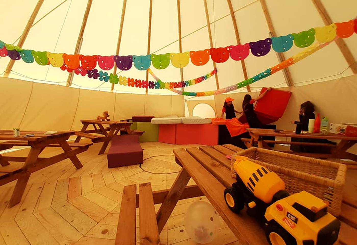 84273578_2726725574209587_991589321649684480_n