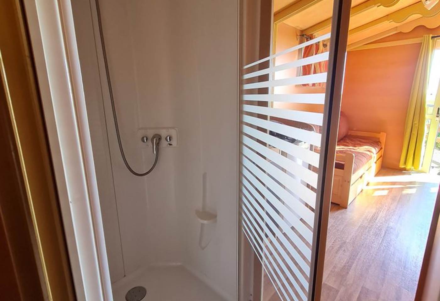 H54G027394_668c12d89414a