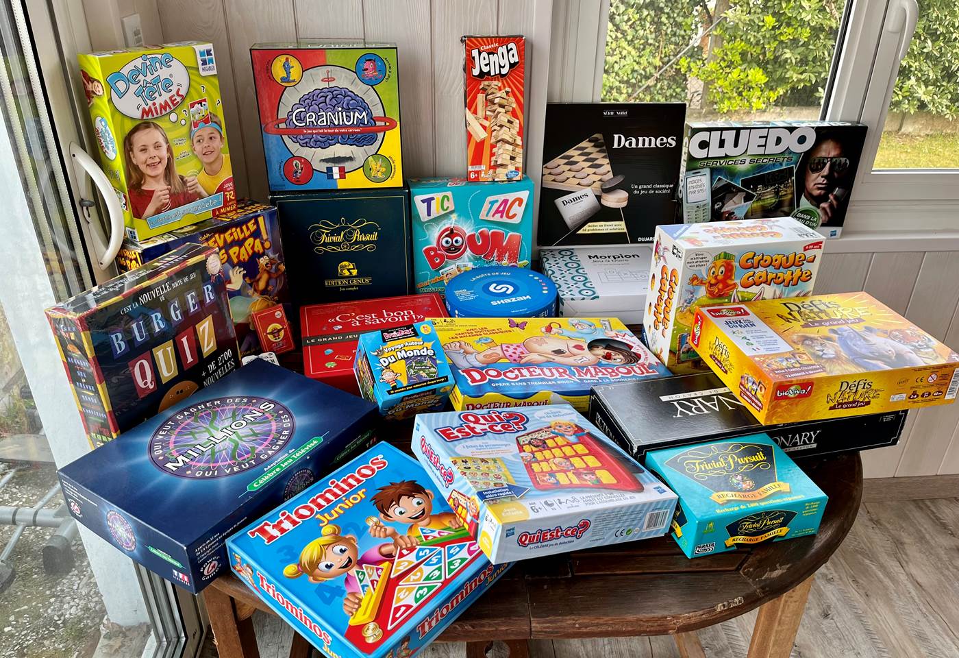 L'ensemble des jeux de société présents dans la salle de jeux (choix possible pour la dépendance)