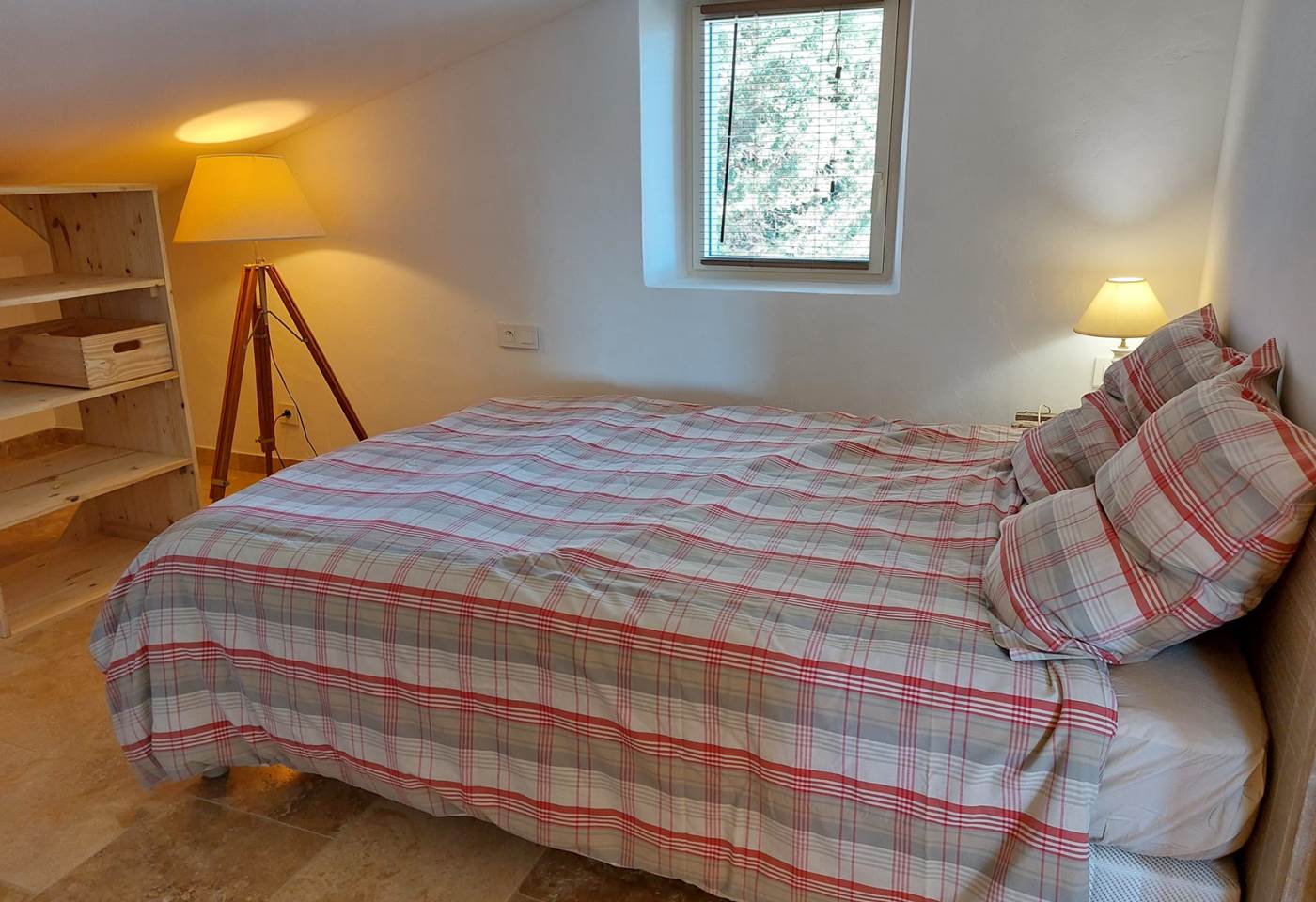 WhatsApp Image 2024-10-28 at 17.30.41 (2)