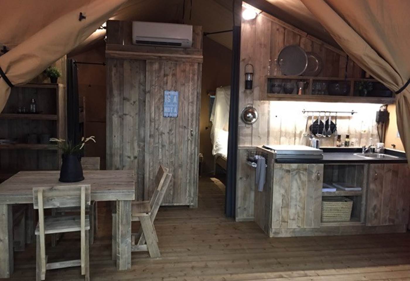 Lodge Woody pièce de vie