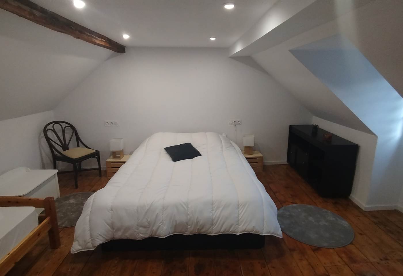 MAISON PLEIN SOLEIL - VENASQUE - CHAMBRE 3