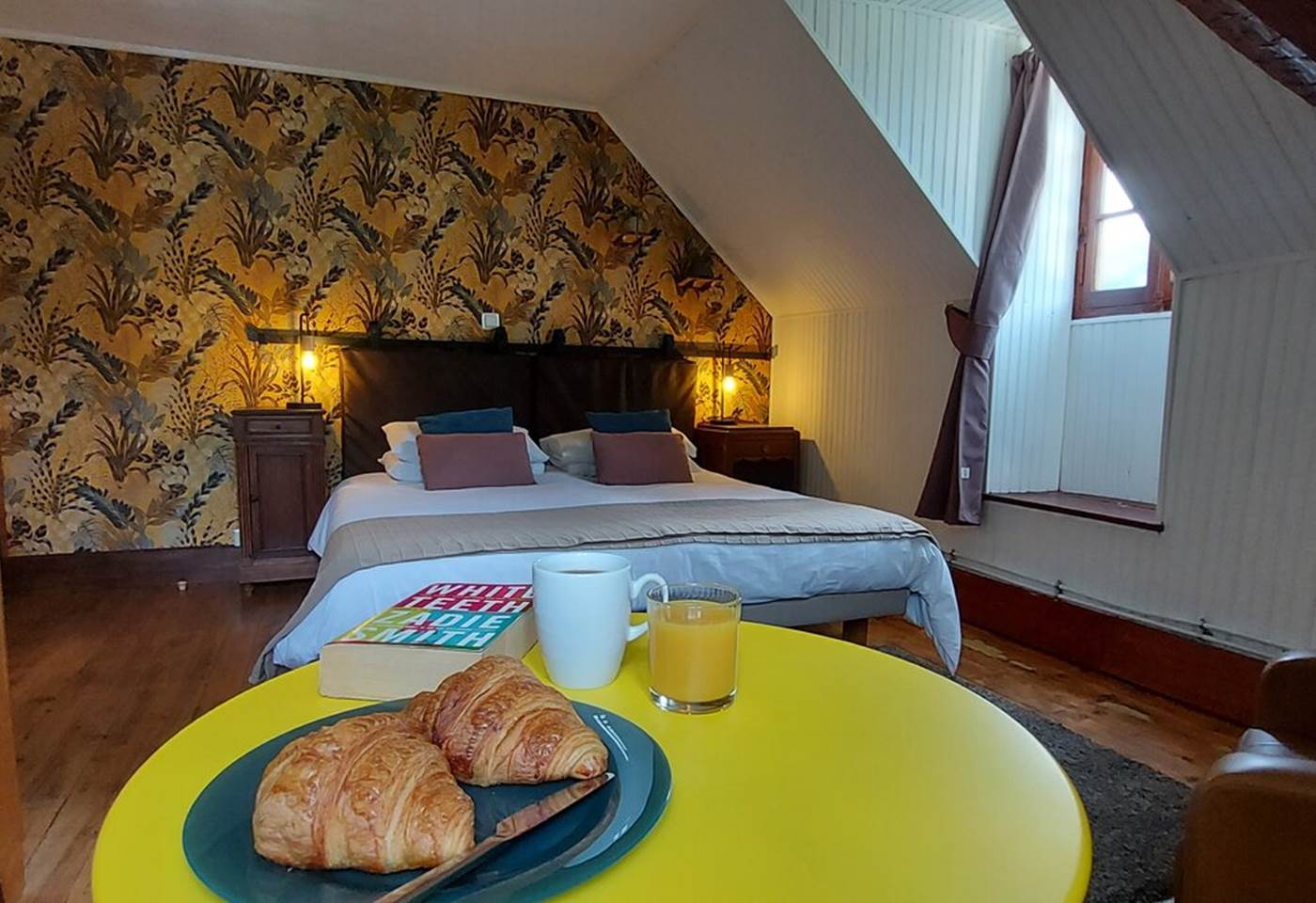 Port de Bales bedroom king bed - 2nd floor