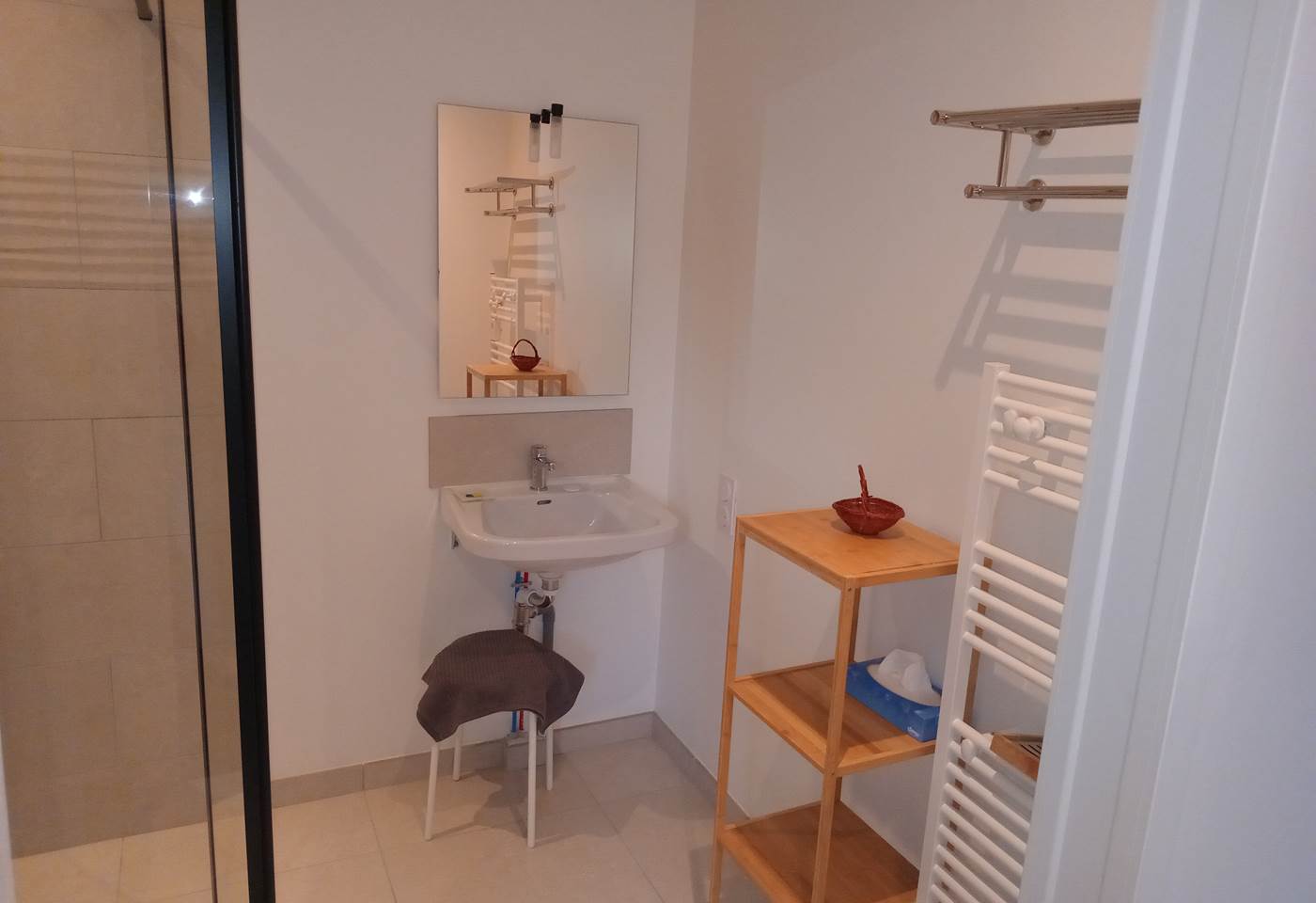 pipistrelles19-chambreshotes-lacdesechemaille-chambre-meymac