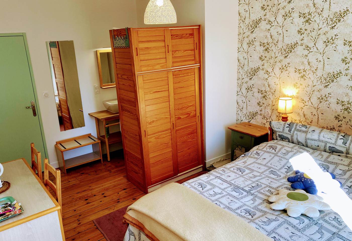 pipistrelles19-chambreshotes-gite-lacdesechemaille-meymac