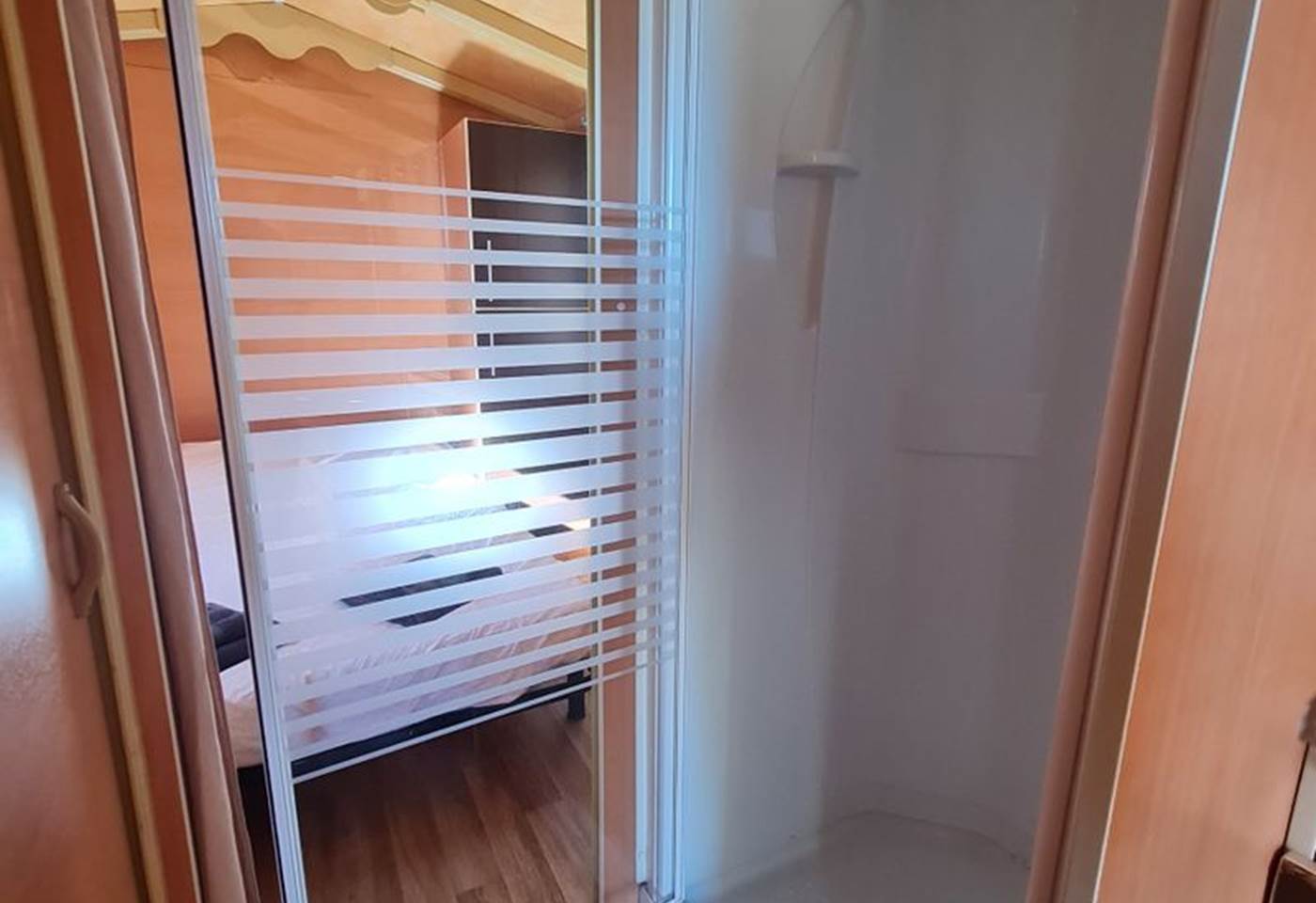 H54G027393_668c0ee5e4744