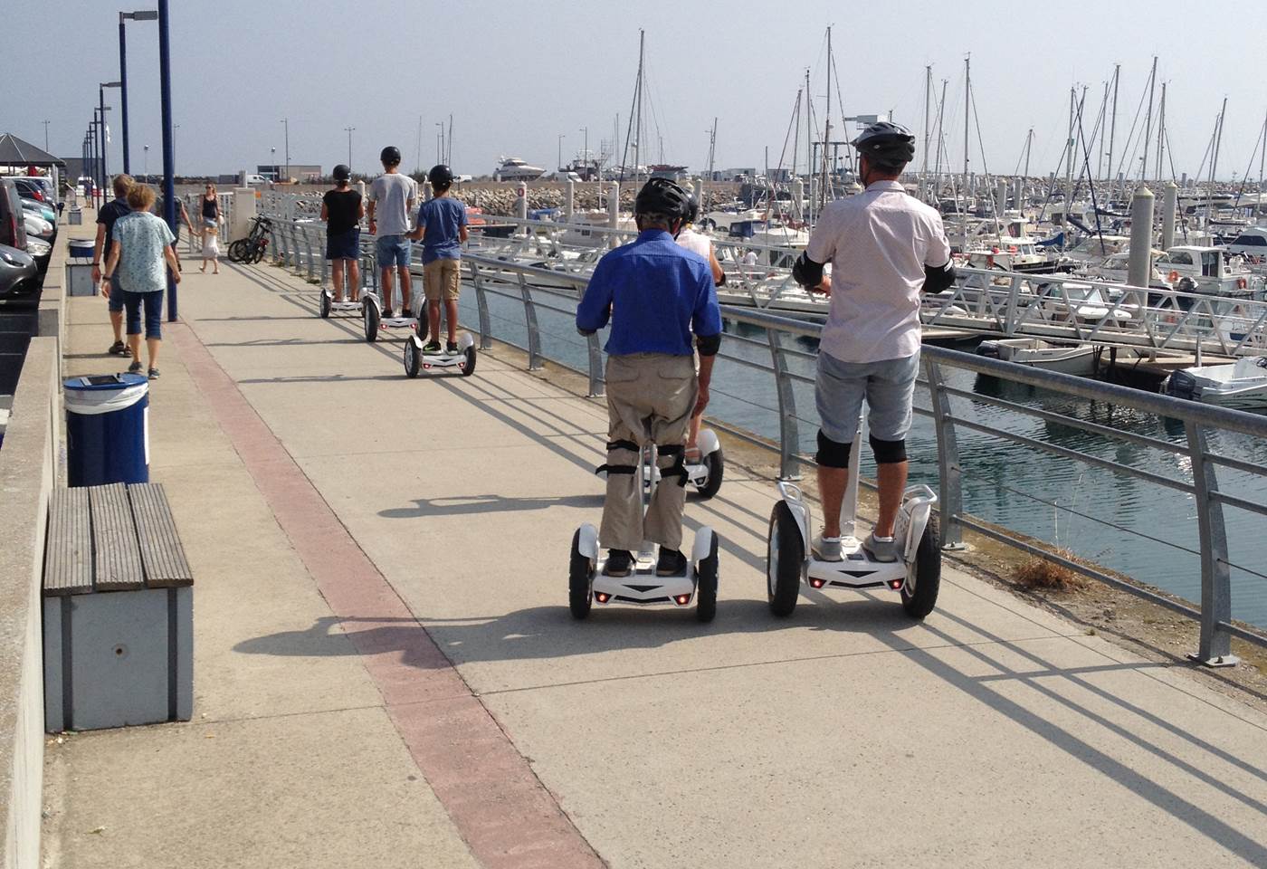 Equipe pilotes port de plaisance de Saint Cast le Guildo. Août 2017.