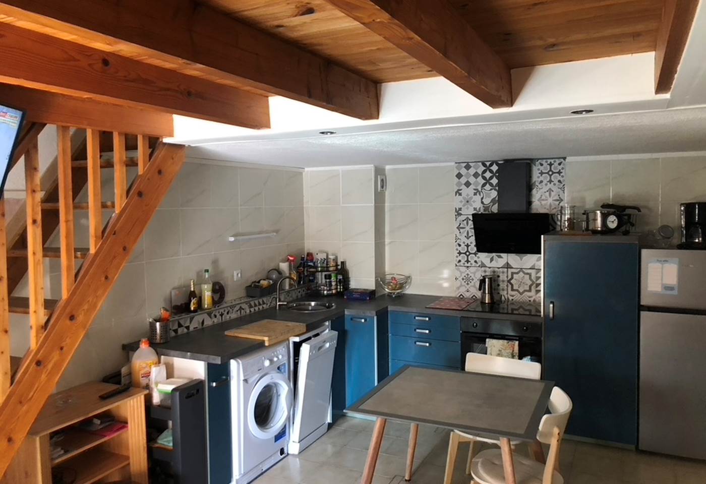 cuisine entièrement équipé, coin repas