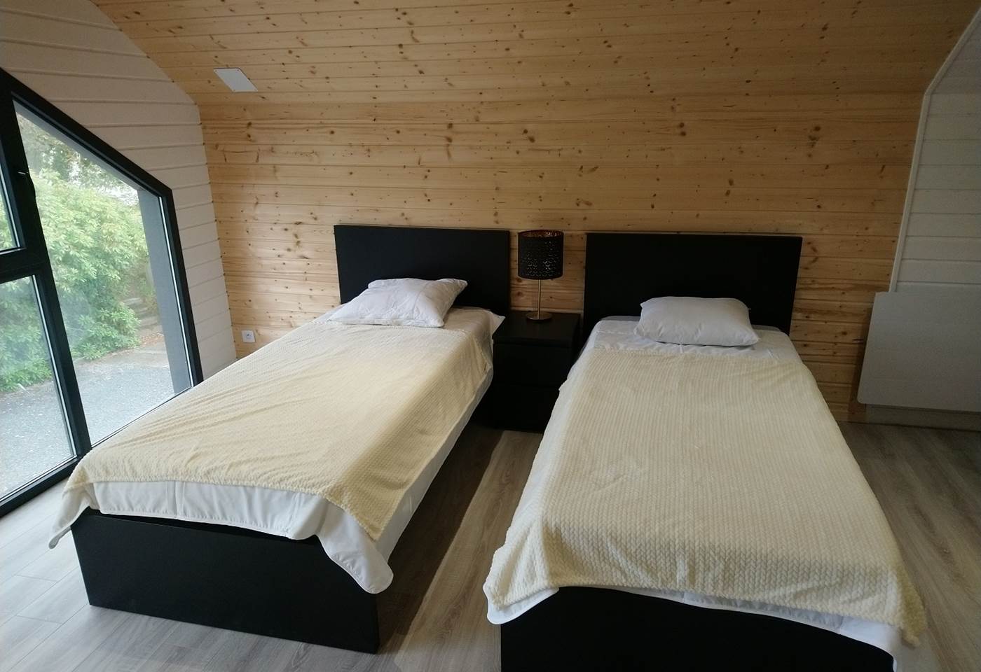 chambre 2 à l'étage