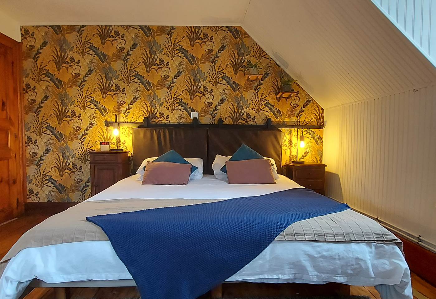 Port de Bales bedroom king bed - 2nd floor