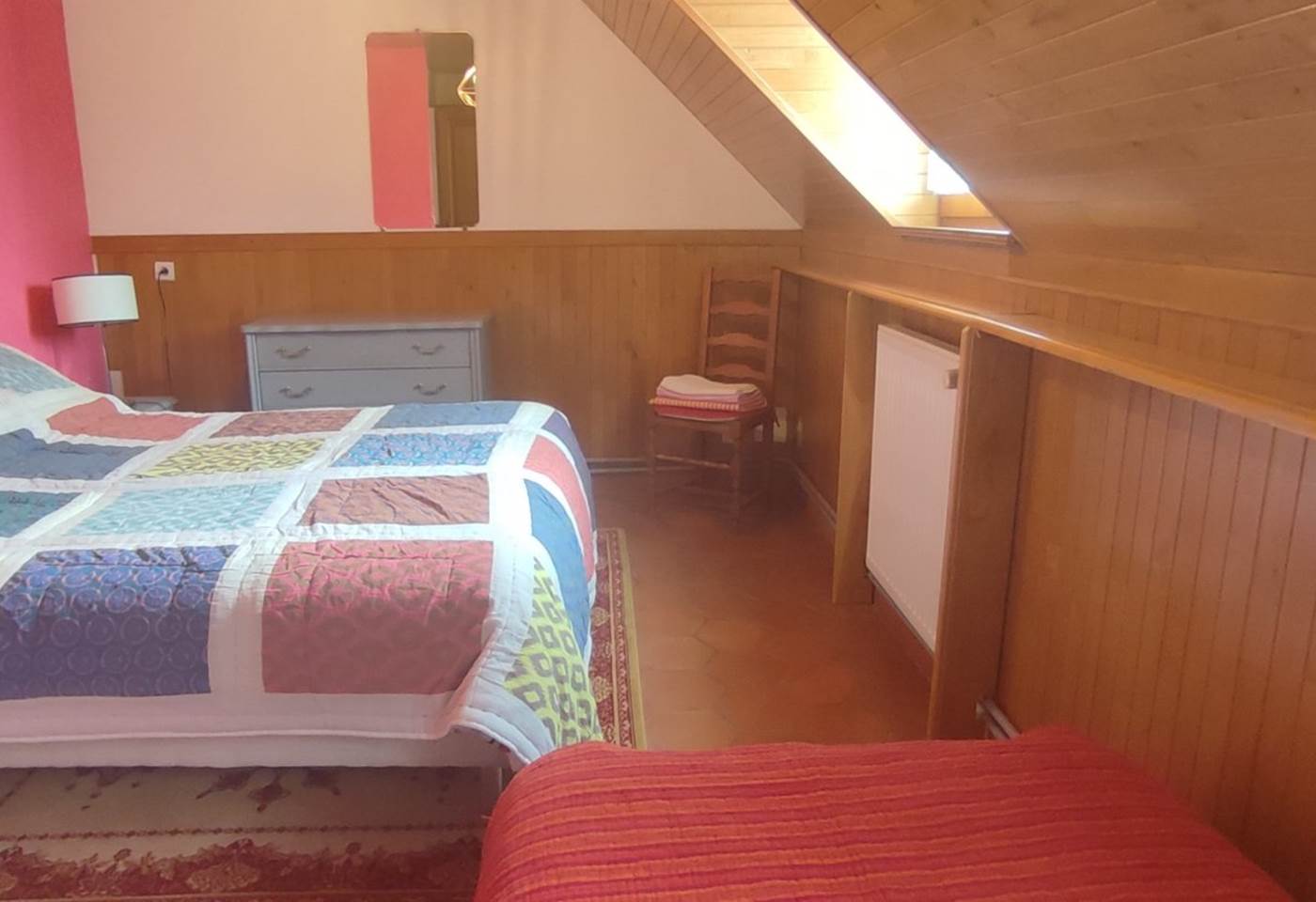 Chambre sud : 1 lit 160, 1 lit 90