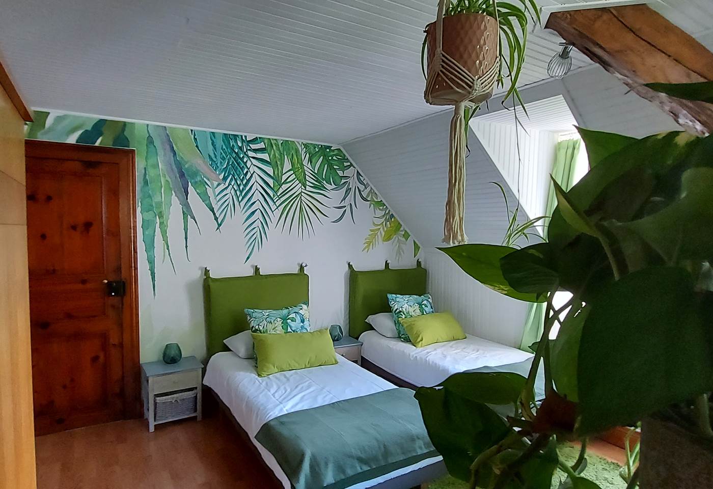 Superbagneres family suite twin beds - 2nd floor