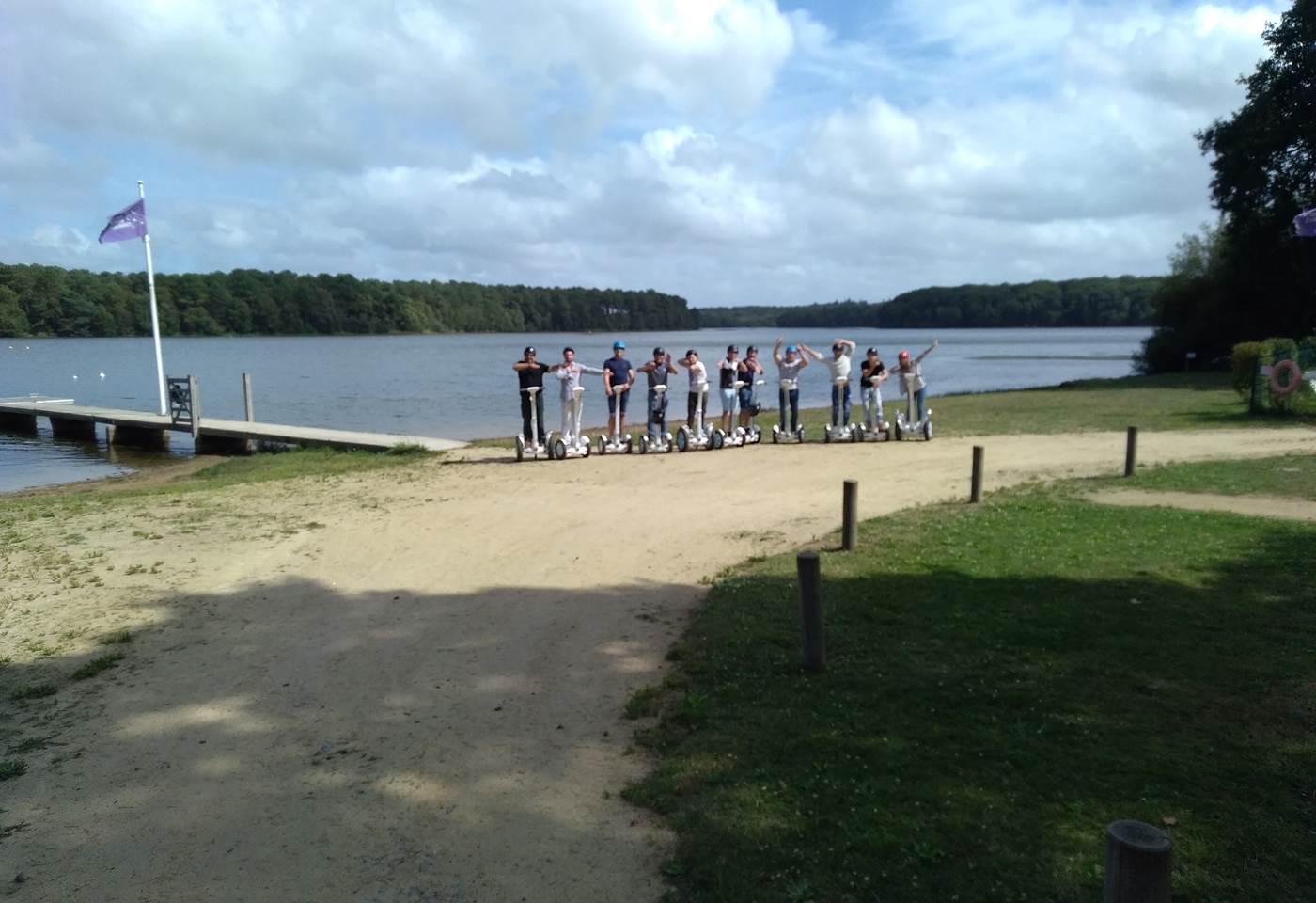 Equipe en pause photo à l'arrivée. 082019.