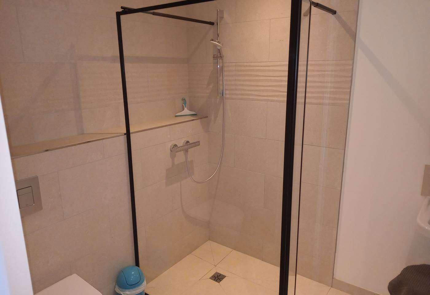 pipistrelles19-chambreshotes-lacdesechemaille-chambre-meymac