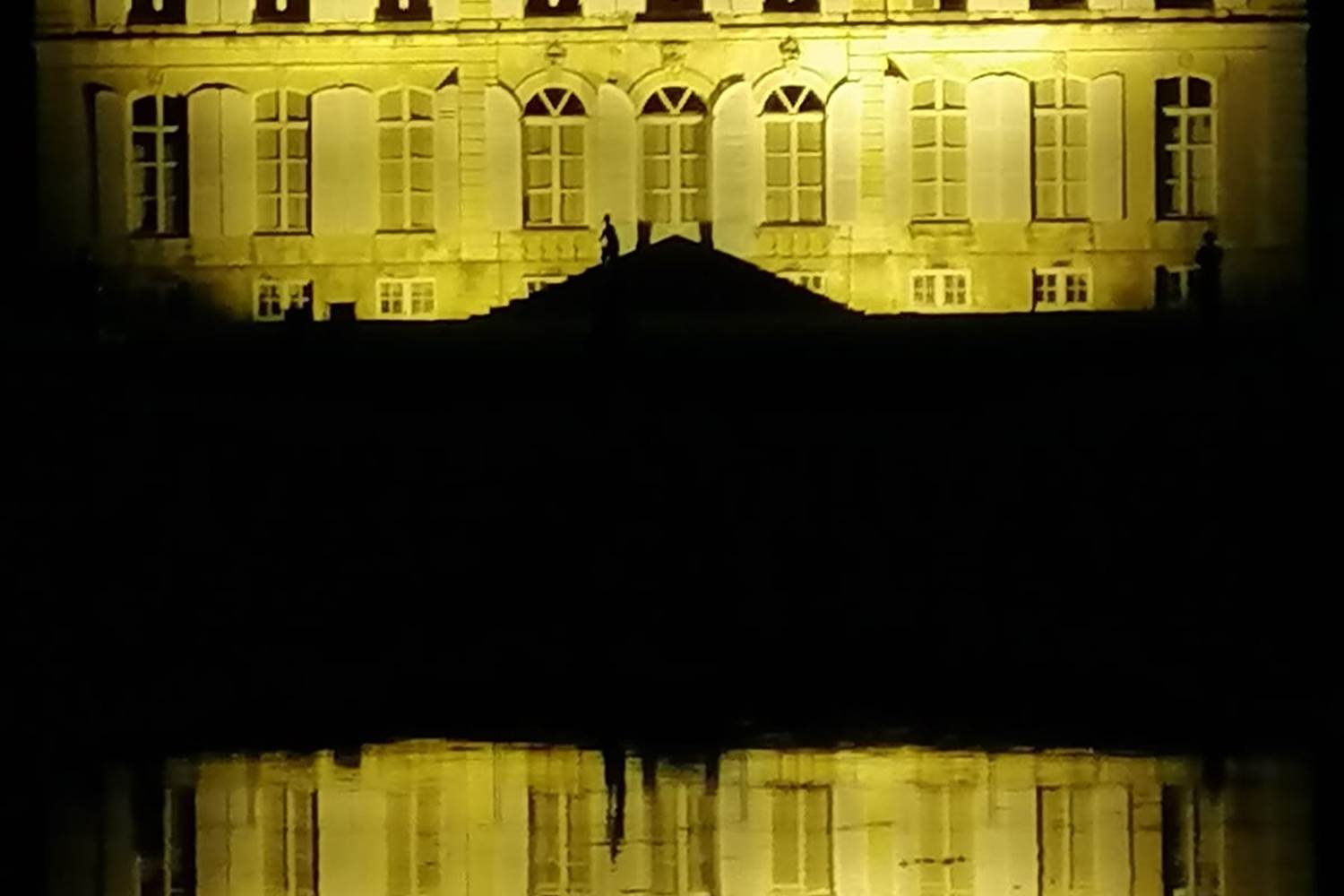 LE CHATEAU DE CANON ILLUMINE