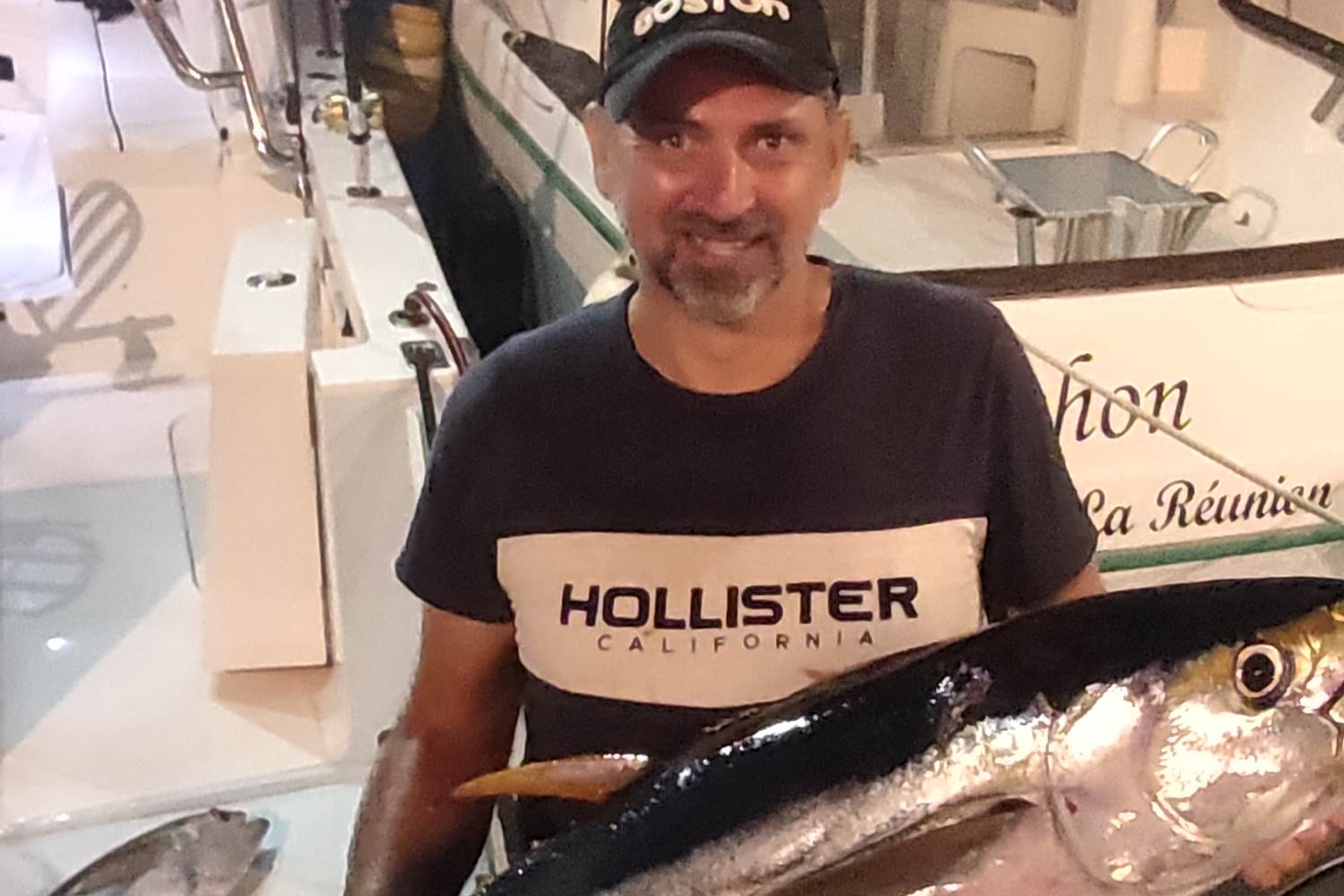 Votre hôte Denis et un thon banane de 16kg