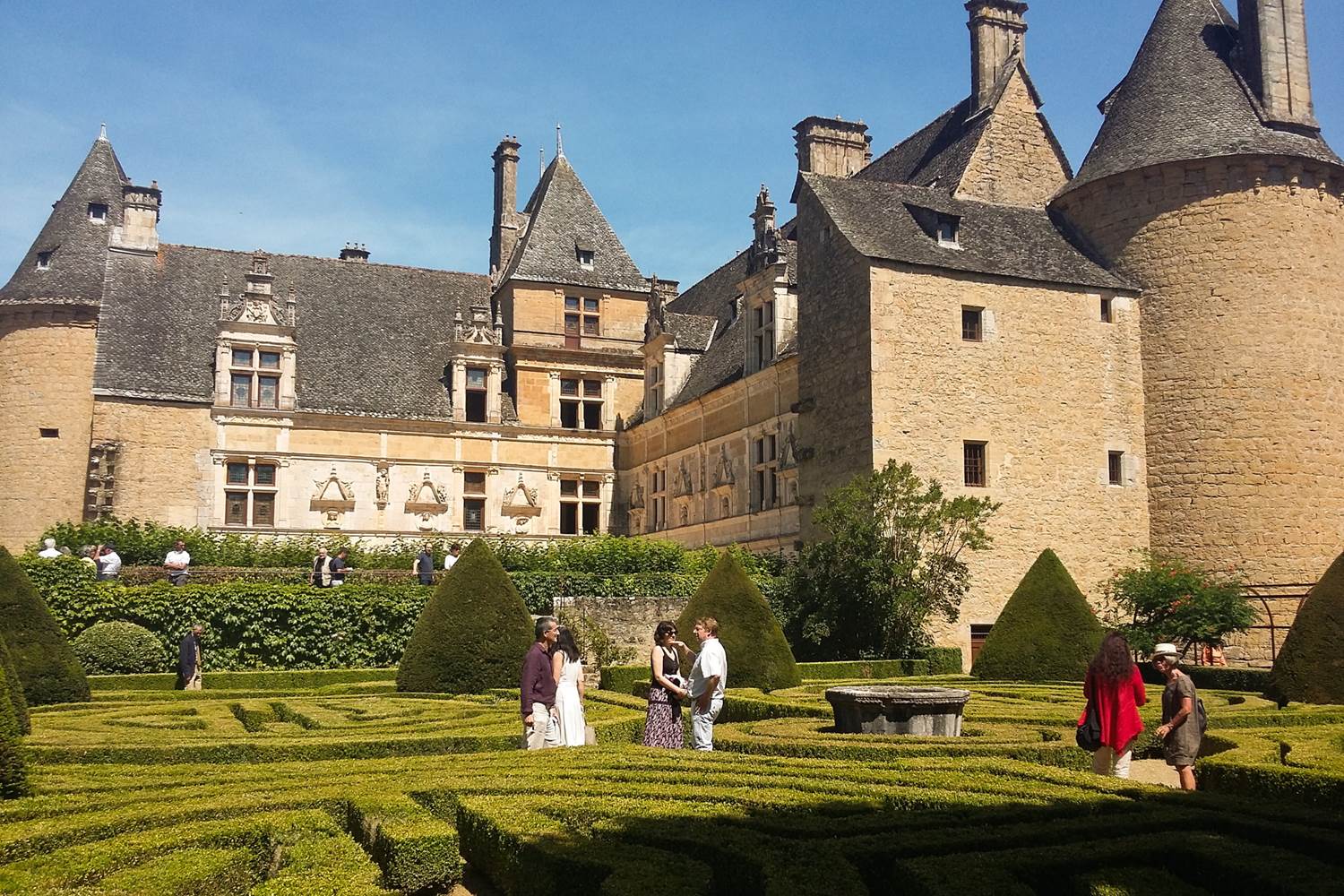 Jardins et château Montal © Lot Tourisme - A
