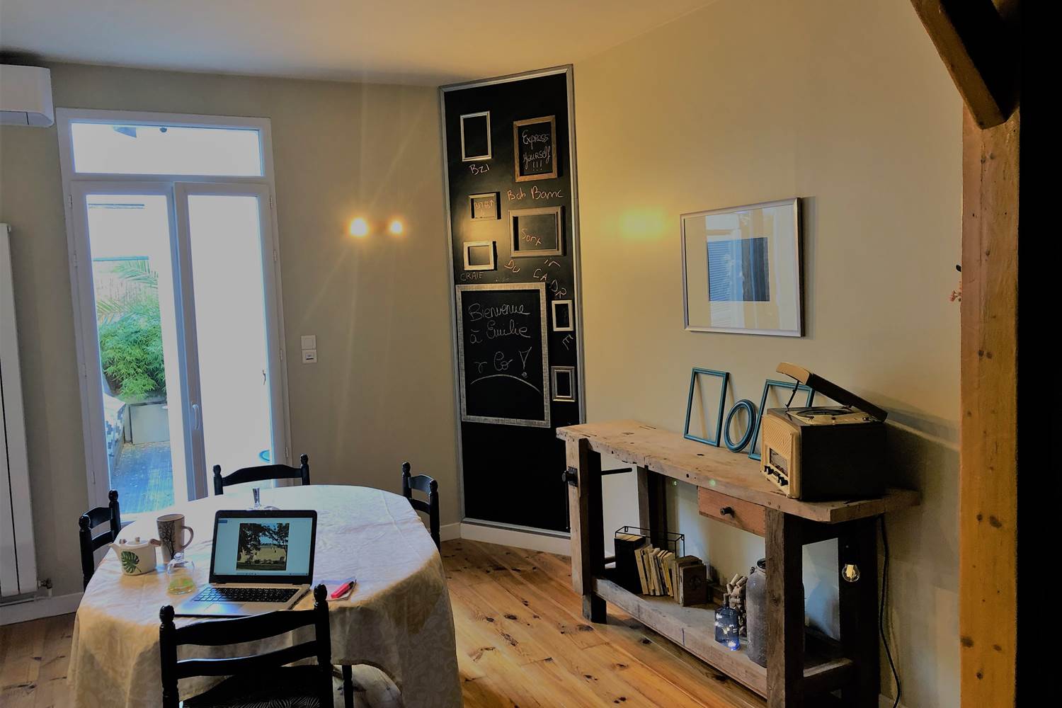 Nid Cosy Bordeaux - Salon, Port de la Lune