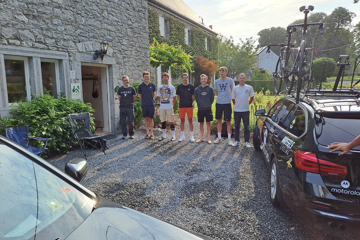 L'équipe cycliste "Brussels Cycling Club" participe au Tour de Namur 2025 et loge au gîte