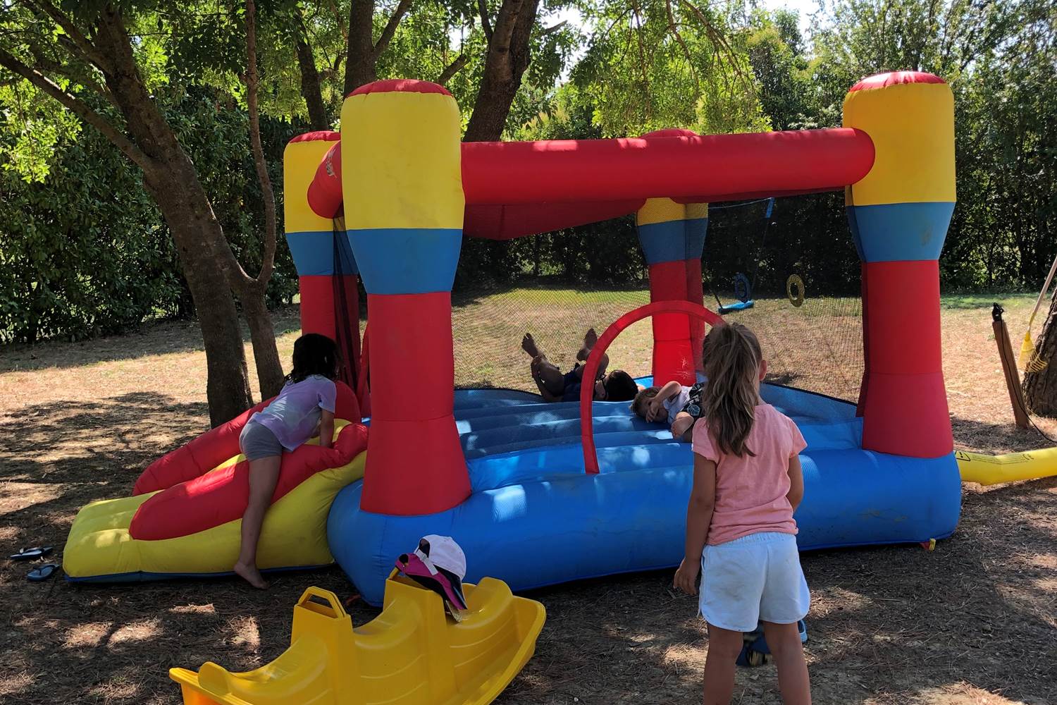Les Mazets du Rouret - jeux gonflable pour les enfants
