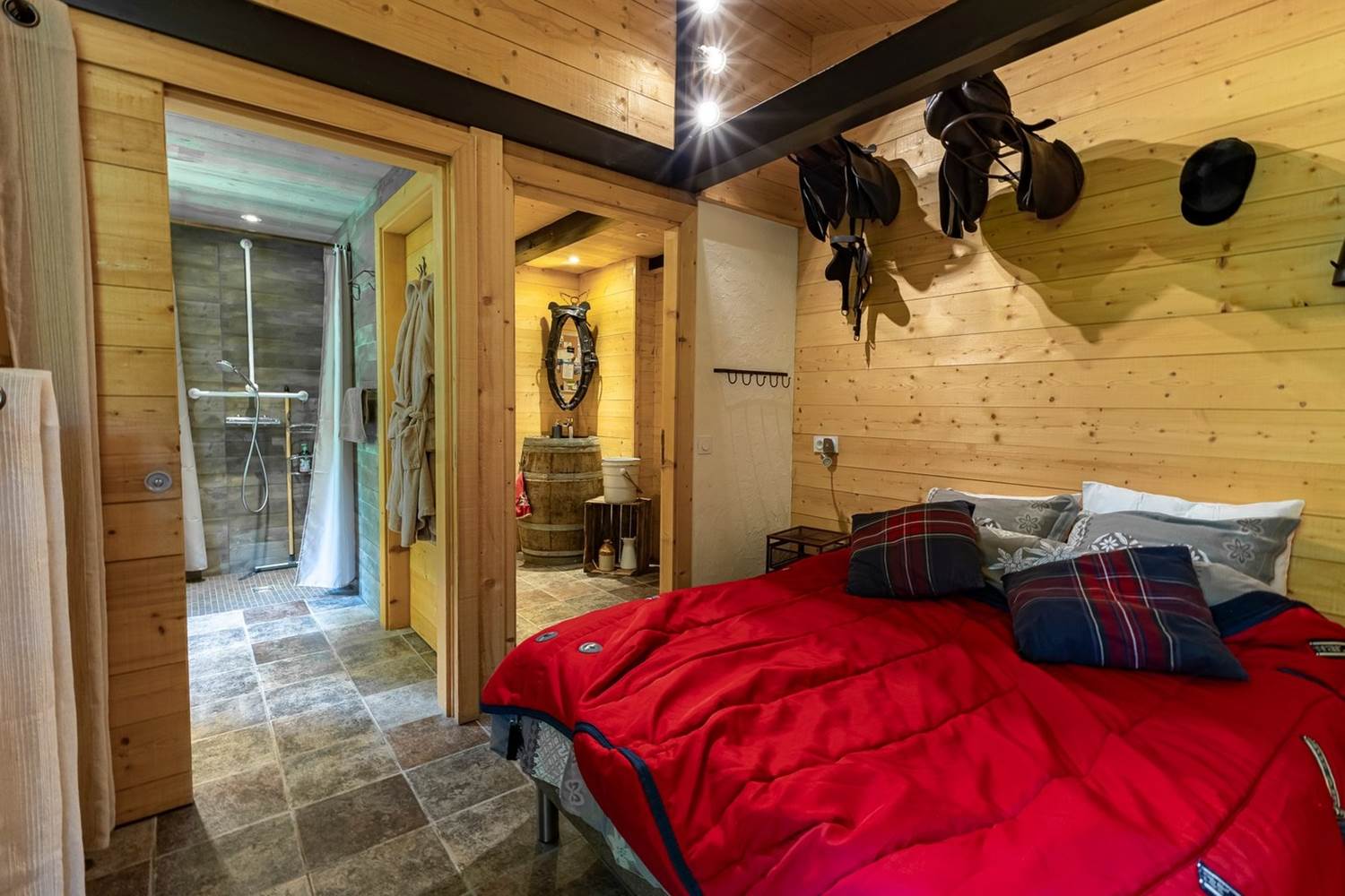 La chambre (PMR) : Thème l'écurie