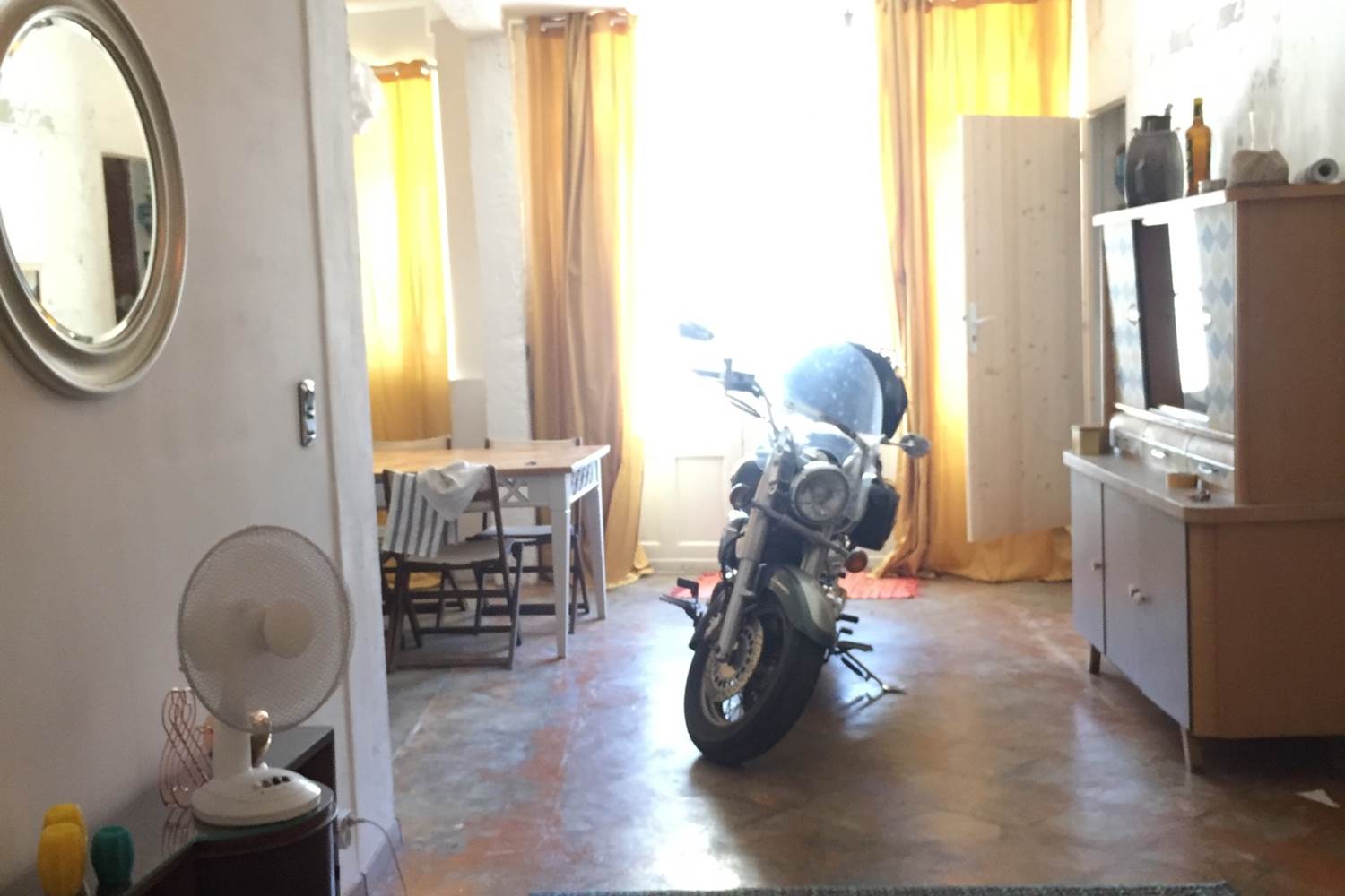 Dormez avec votre moto !