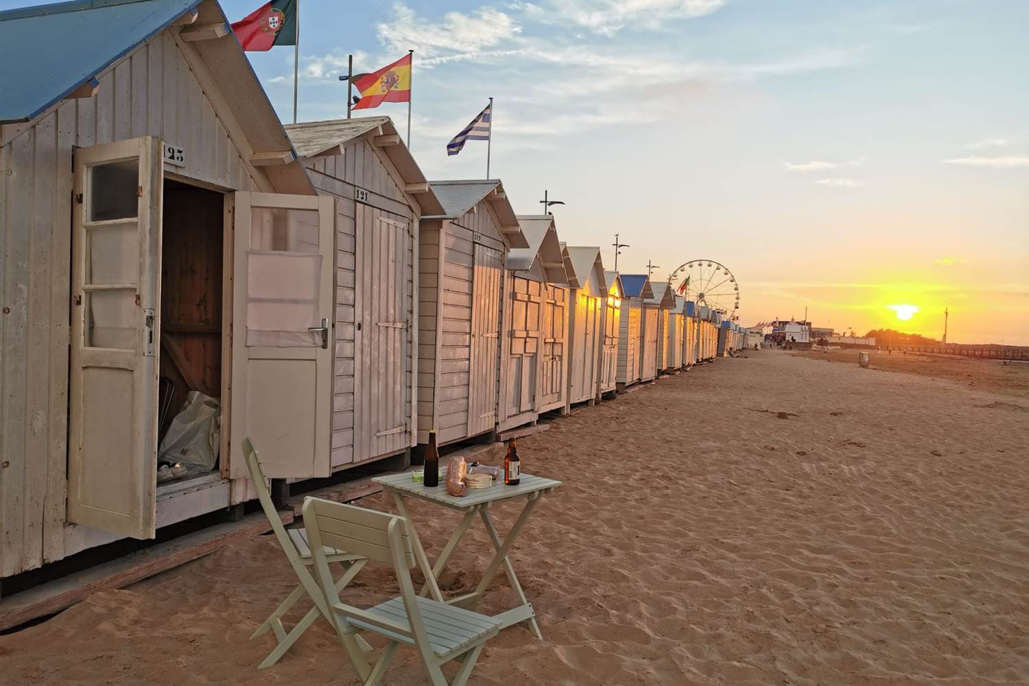 les cabines de plages de Courseulles sur mer