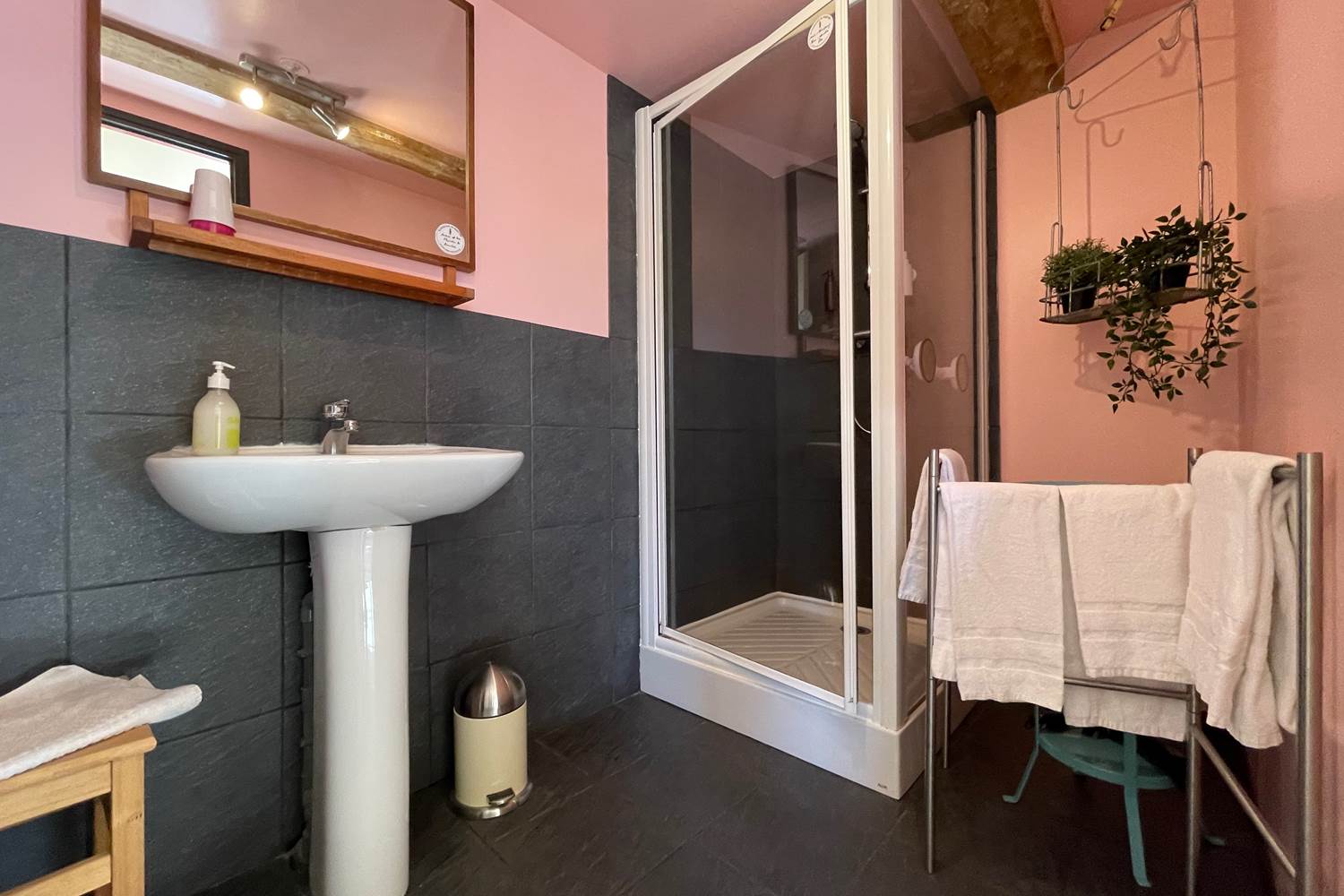 © Au Presbytère de Saigneville - la double/twin de mademoiselle Lisa