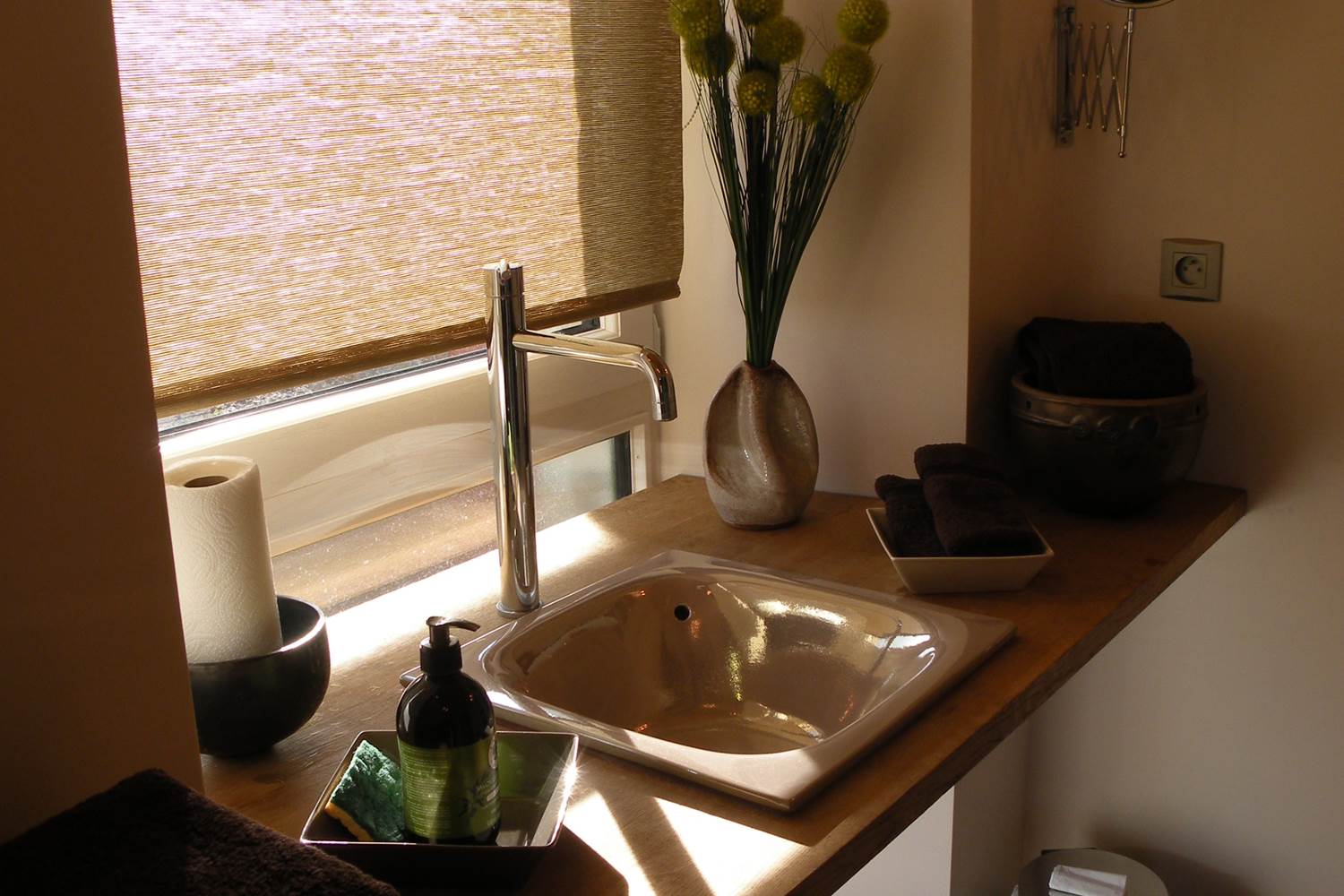 Salle d'eau avec chambre