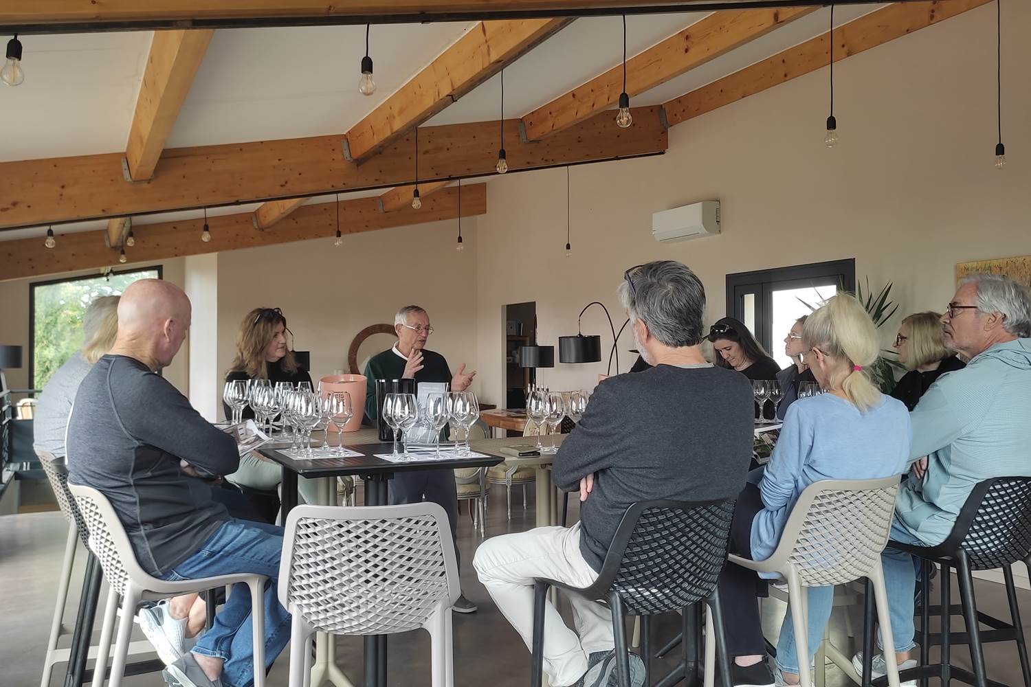 Talking about organic artisan vine growing and wine making