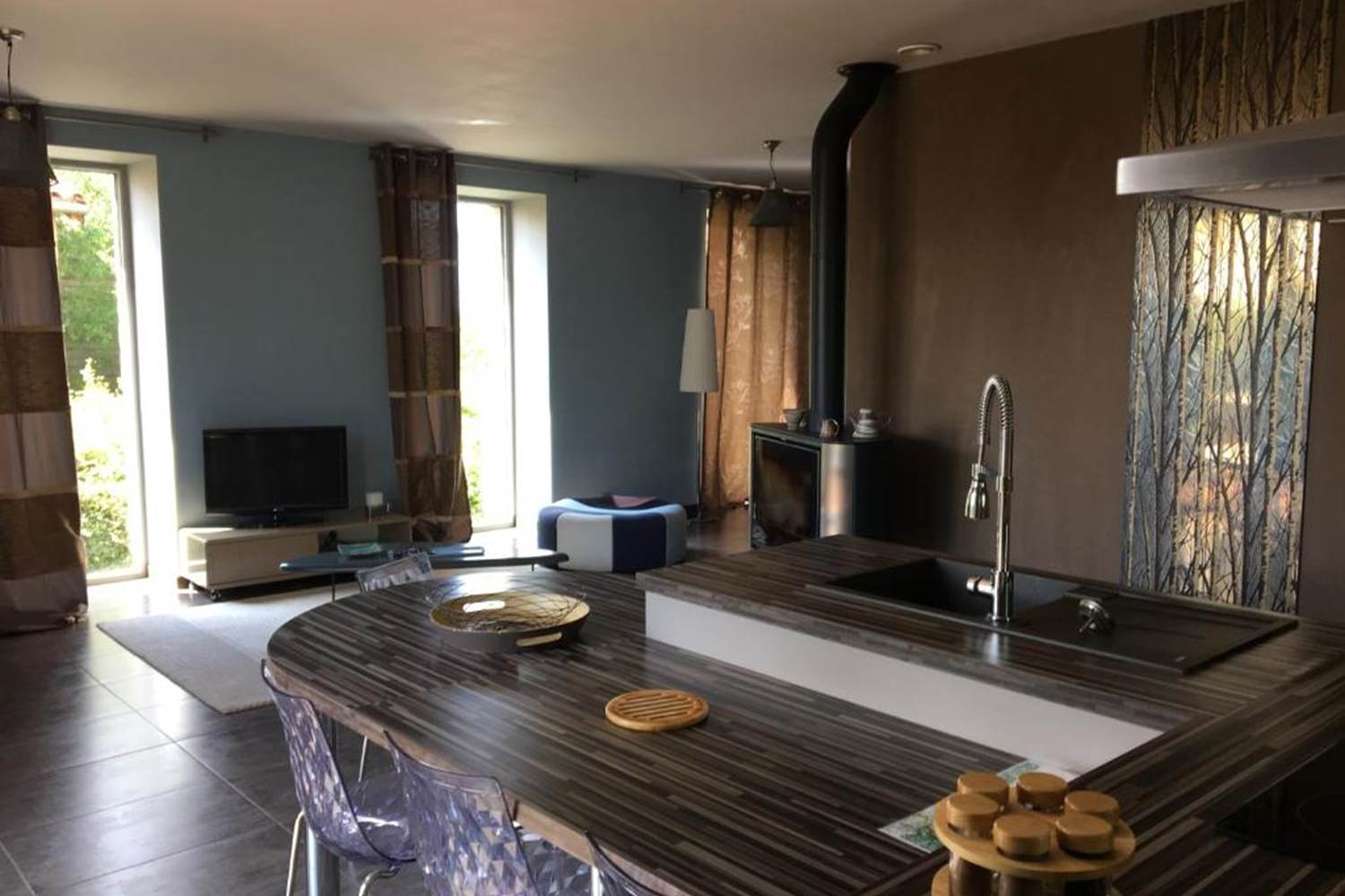 Cuisine avec bloc central