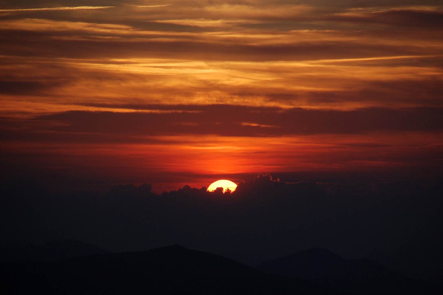 Coucher de soleil sur la Montagne de Lure