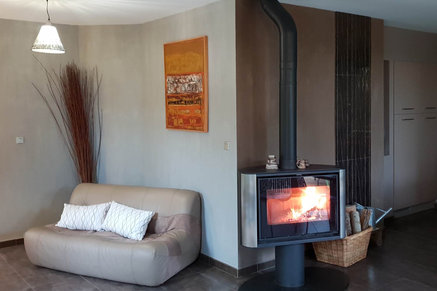 Séjour et poêle à bois