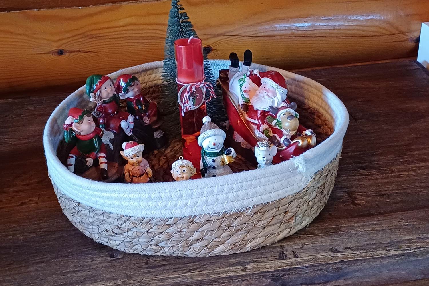 Réunion de petits personnages