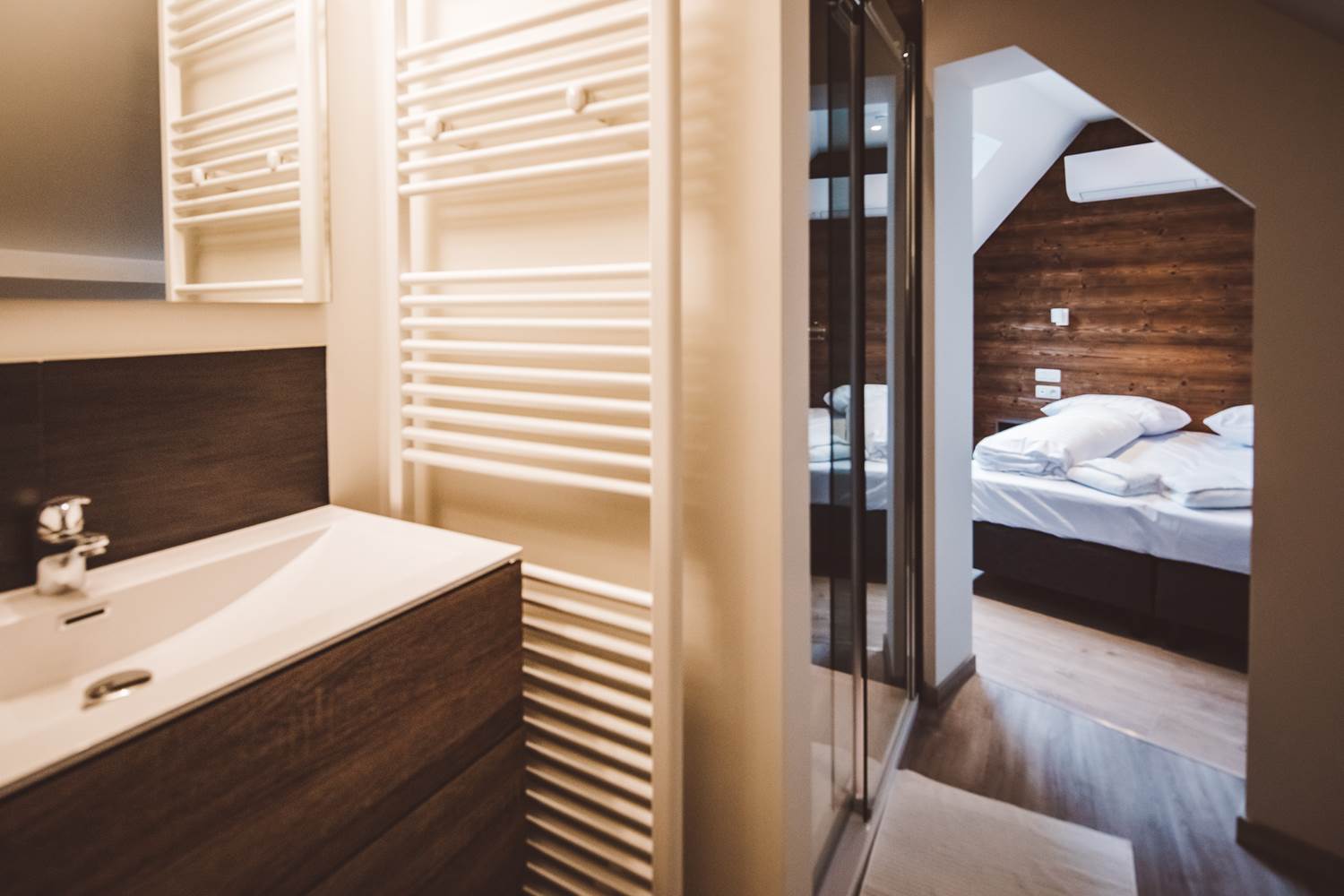 306 STUDIO AVEC CUISINE-SALLE DE BAIN